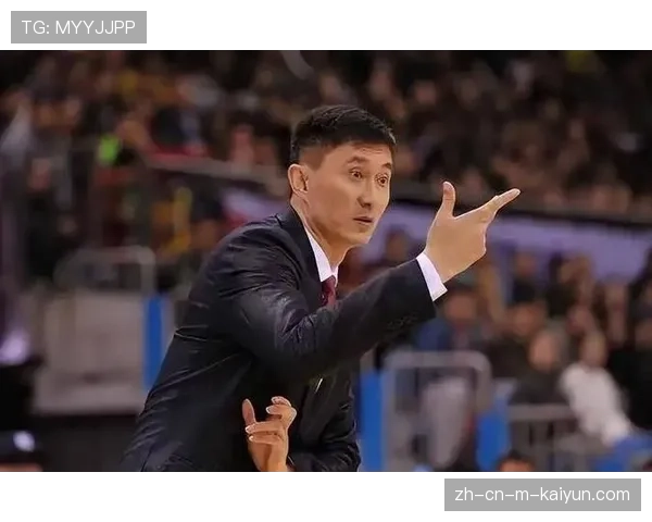 广东杜锋脾气急躁临场吼得多 微调少阵地战套路单一局限